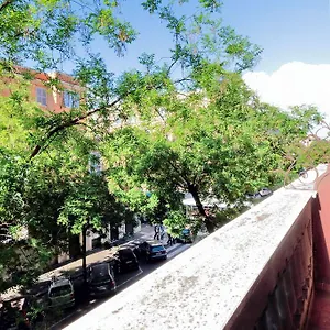 https://pompeo-apartment.it-romehotels.com