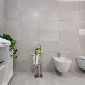 https://grotta-pinta-apartments.it-romehotels.com